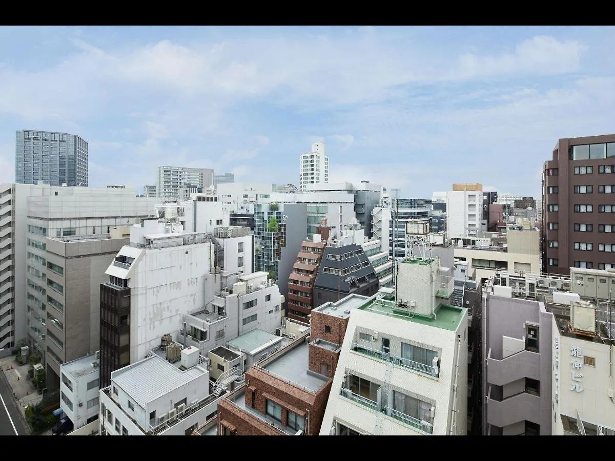 Nine Hours Hanzomon Tokyo 2*,  Japan