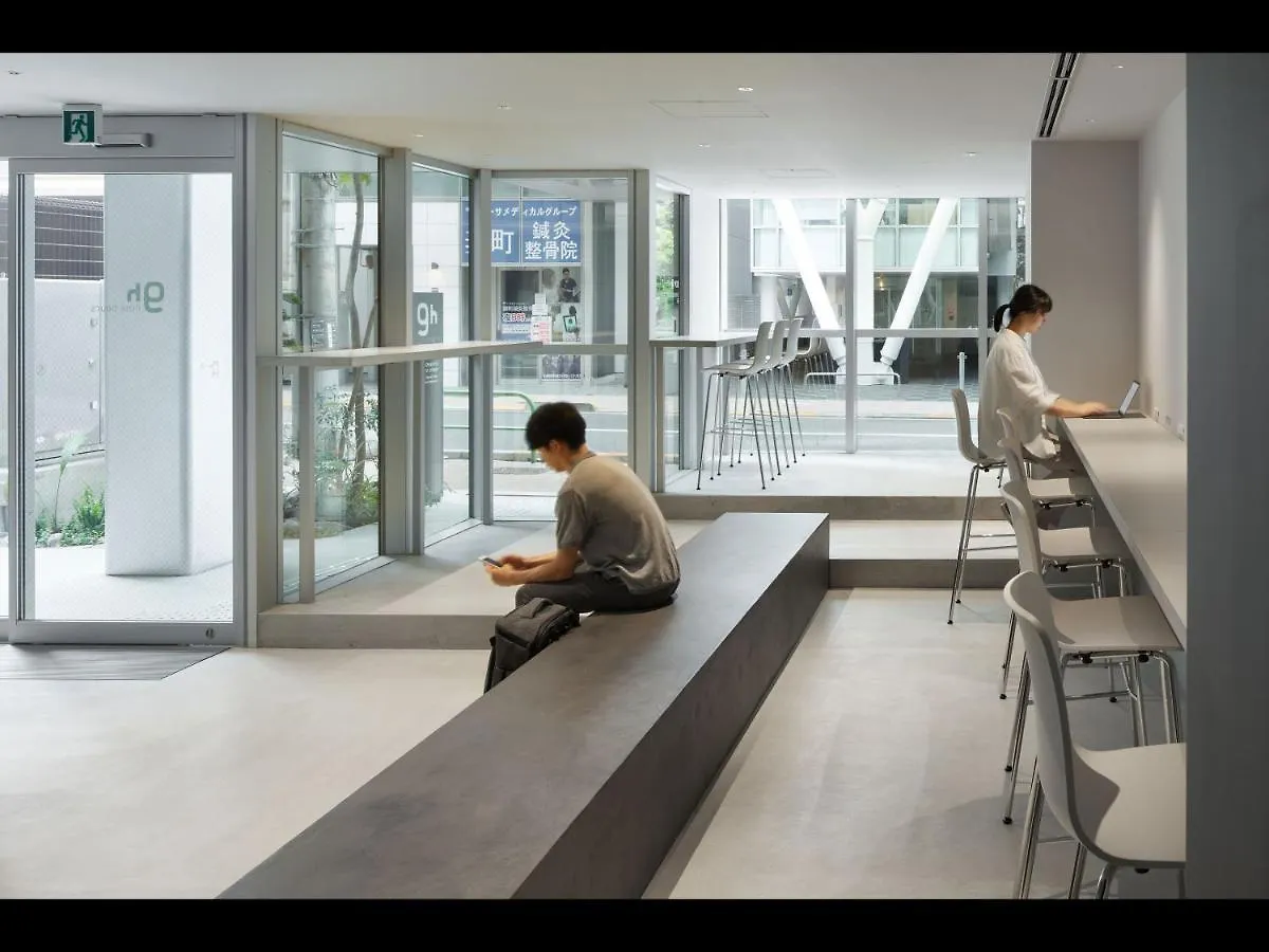 Capsule hotel Nine Hours Hanzomon Tokyo